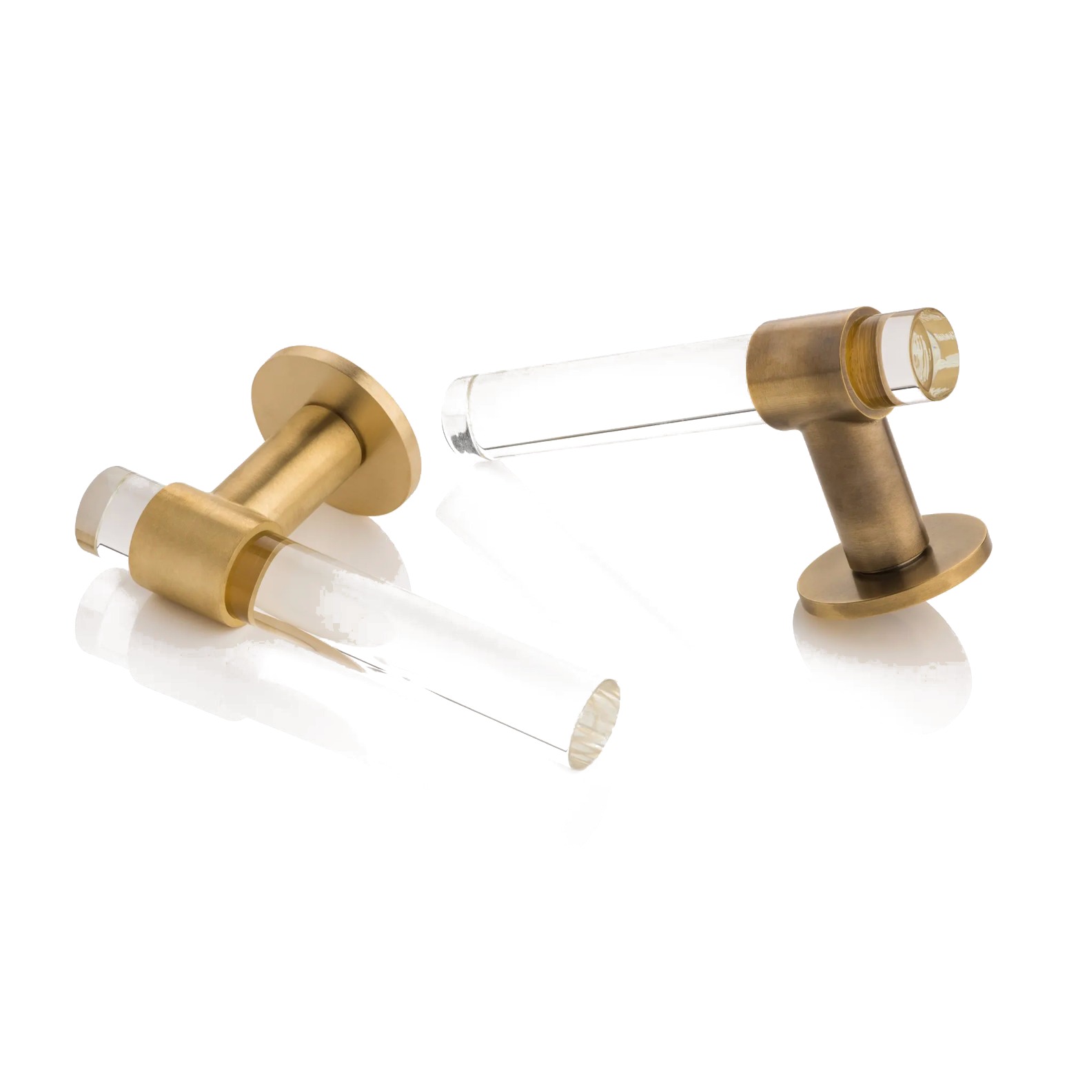 Joseph Giles Collett Round Brass/Glass Lever